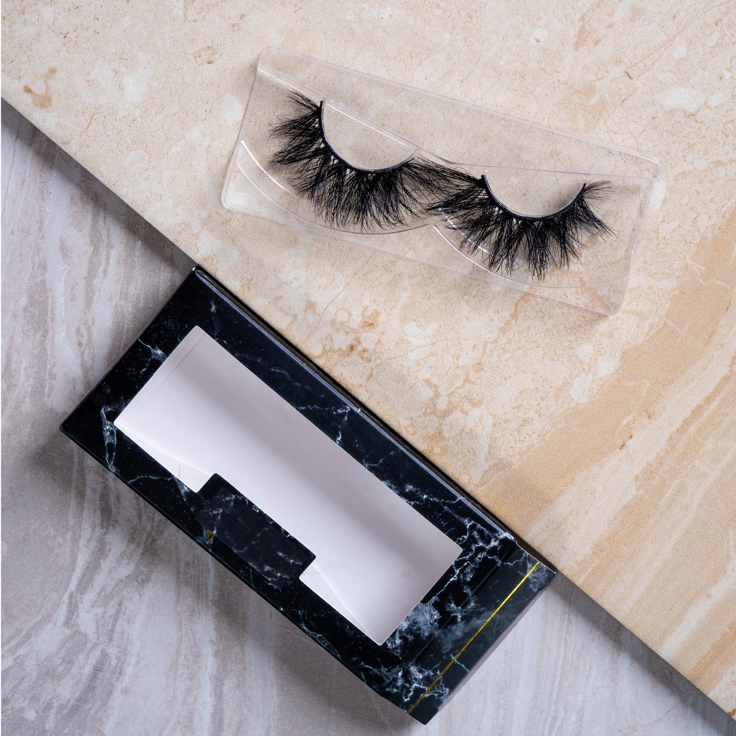 strip eyelash extensions